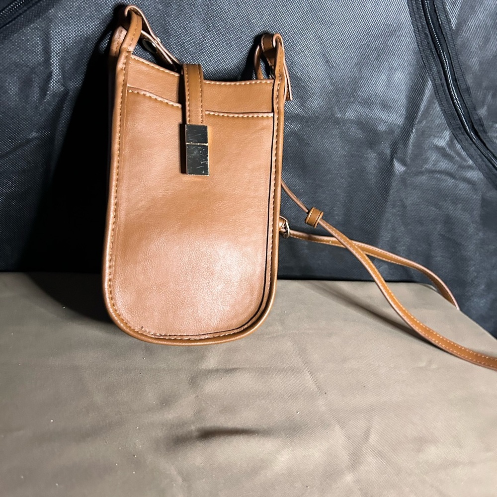 NEW! Tan Leather Crossbody Bag